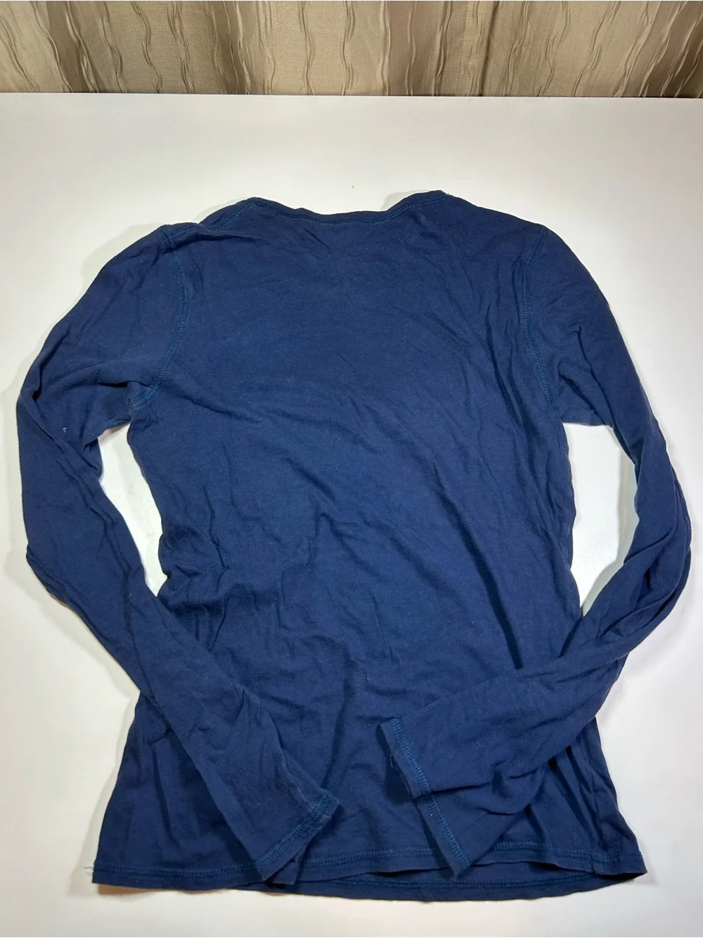 Abercrombie & Fitch Women’s Large L Blue Graphic Crew Neck Vintage 100% Cotton